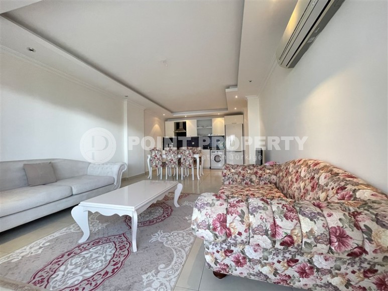 Furnished apartment 1+1, with a total area of 65 m2, in a comfortable residential complex with hotel infrastructure, built in 2014.-id-7562-photo-2