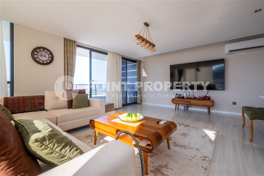 Bright, comfortable apartment with panoramic sea views, in a modern residential complex with rich internal infrastructure-id-7563-photo-3