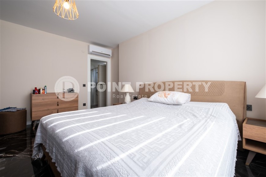 Bright, comfortable apartment with panoramic sea views, in a modern residential complex with rich internal infrastructure-id-7563-photo-7