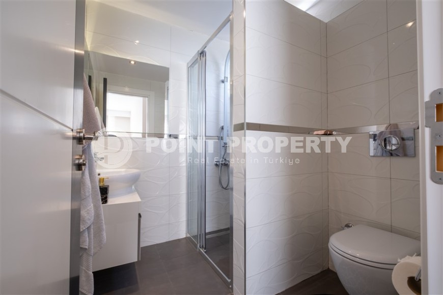 Bright, comfortable apartment with panoramic sea views, in a modern residential complex with rich internal infrastructure-id-7563-photo-12