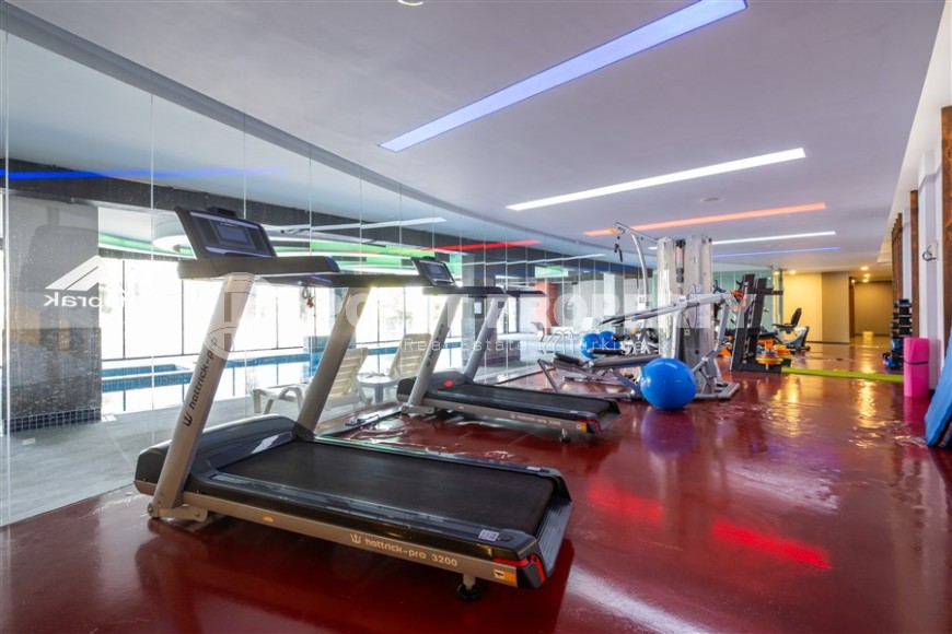 Bright, comfortable apartment with panoramic sea views, in a modern residential complex with rich internal infrastructure-id-7563-photo-15