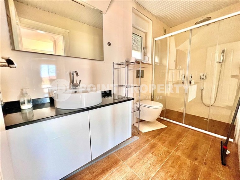 Симпатичная двухэтажная вилла 2009 года постройки, в трех километрах от центра района Каргыджак-id-7564-фото-15