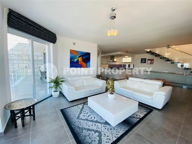 Трехэтажная вилла 5+2 с панорамным видом на море, в четырех с половиной километрах от пляжа и набережной-id-7570-фото-2