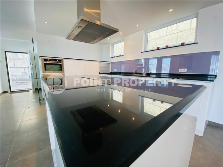 Трехэтажная вилла 5+2 с панорамным видом на море, в четырех с половиной километрах от пляжа и набережной-id-7570-фото-6