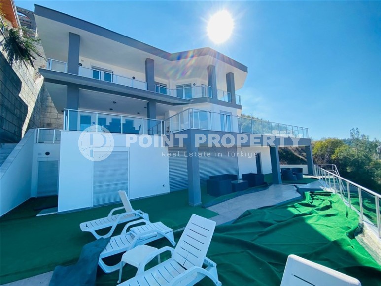 Трехэтажная вилла 5+2 с панорамным видом на море, в четырех с половиной километрах от пляжа и набережной-id-7570-фото-32