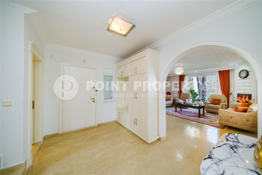 Three-storey villa 4+1 with panoramic sea views, two kilometers from the beach and promenade-id-7572-photo-11