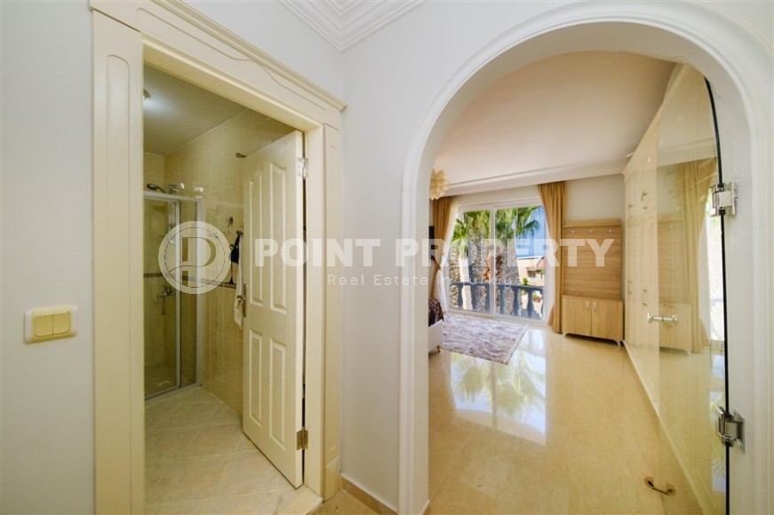 Three-storey villa 4+1 with panoramic sea views, two kilometers from the beach and promenade-id-7572-photo-12