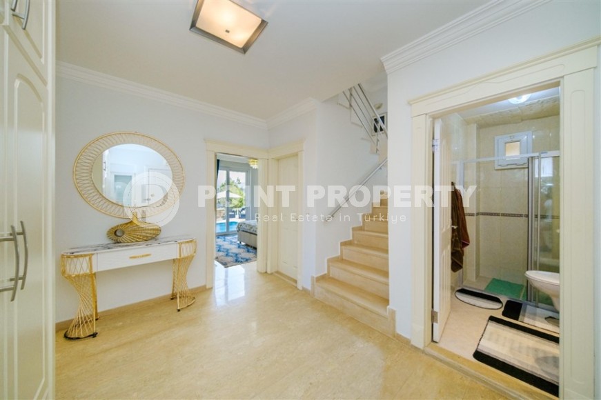 Three-storey villa 4+1 with panoramic sea views, two kilometers from the beach and promenade-id-7572-photo-15