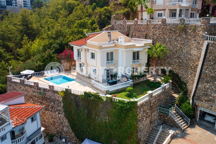 Three-storey villa 4+1 with panoramic sea views, two kilometers from the beach and promenade-id-7572-photo-27