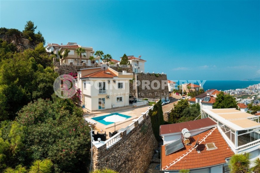 Three-storey villa 4+1 with panoramic sea views, two kilometers from the beach and promenade-id-7572-photo-28