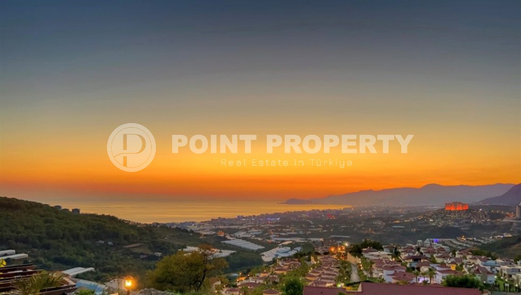 Villa with designer renovation, four bedrooms and views of the Mediterranean Sea in the Kargicak area-id-5293-photo-26