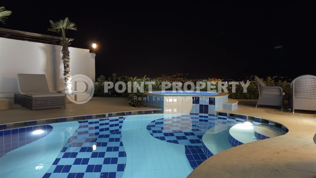 Villa with designer renovation, four bedrooms and views of the Mediterranean Sea in the Kargicak area-id-5293-photo-30