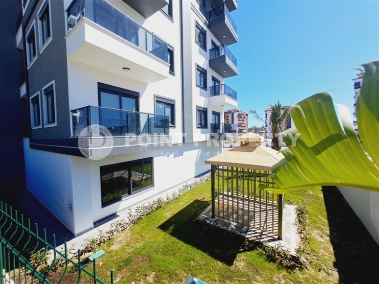 Apartments and duplexes in a new 9-storey residential complex in the resort area of Alanya - Avsallar-id-7575-photo-6