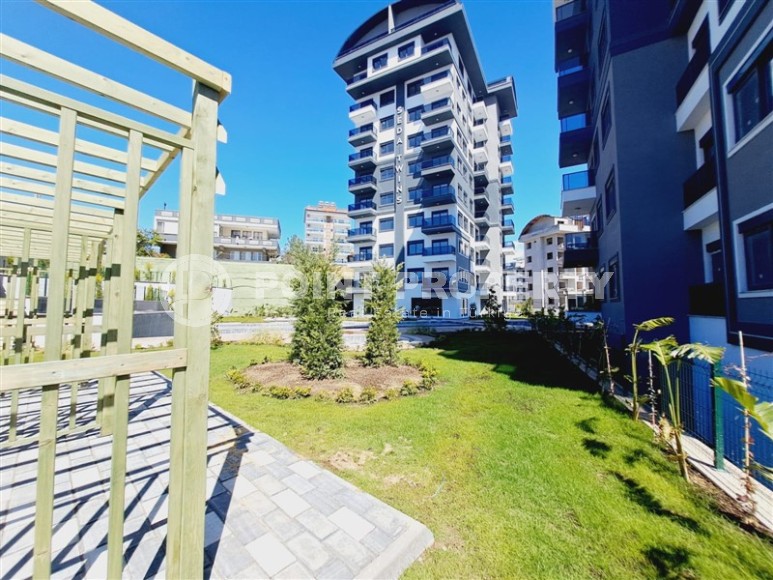Apartments and duplexes in a new 9-storey residential complex in the resort area of Alanya - Avsallar-id-7575-photo-7