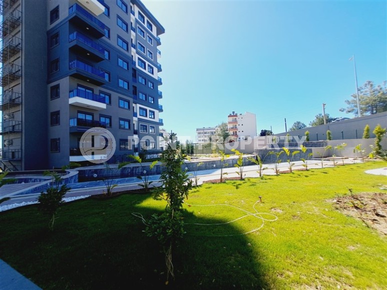 Apartments and duplexes in a new 9-storey residential complex in the resort area of Alanya - Avsallar-id-7575-photo-8