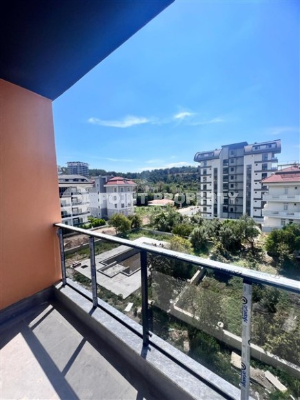 Небольшая новая квартира с чистовой отделкой в 800 метрах от моря, в спокойном районе Аланьи - Демирташ-id-7580-фото-6