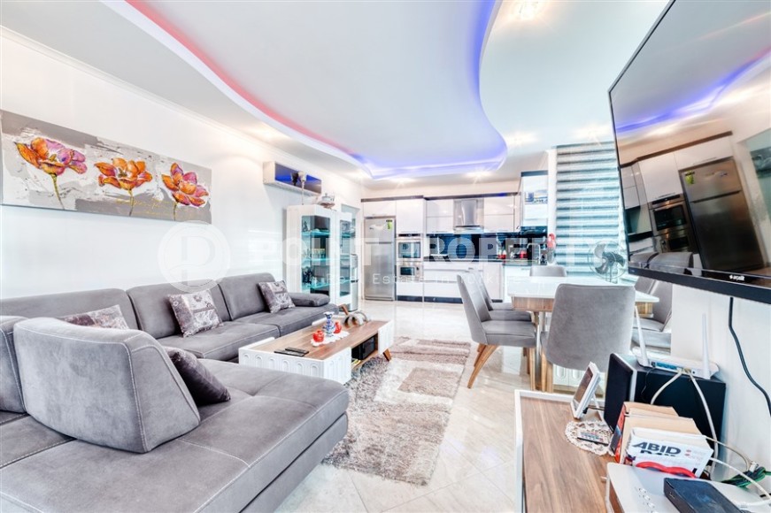 Комфортабельная квартира 3+1 с современным дизайном, на 3-м этаже в жилом комплексе с богатой внутренней инфраструктурой-id-7582-фото-2