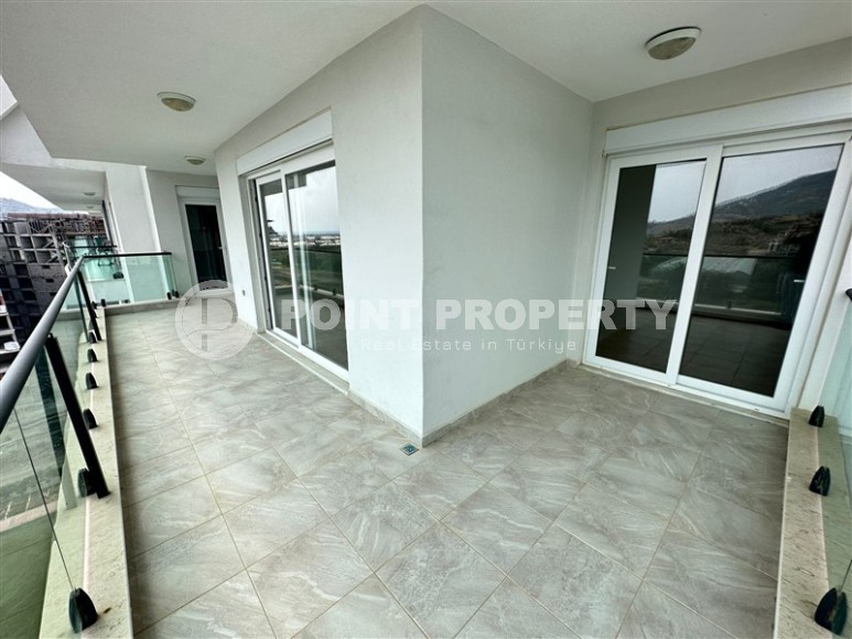 Просторная двухуровневая квартира 4+1 на 10-м этаже с мансардой, в полутора километрах от моря-id-7591-фото-13