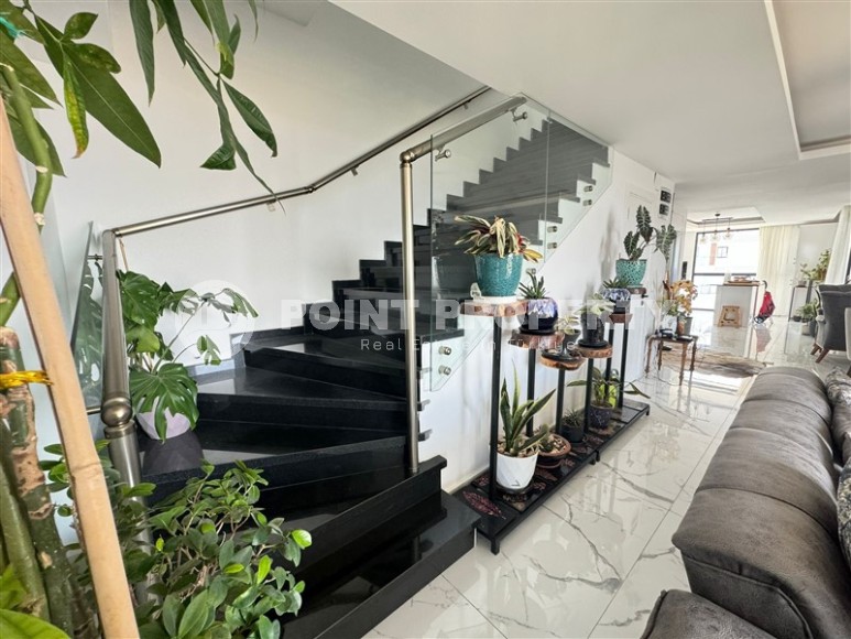 Комфортабельная двухуровневая квартира с видом на море и горы, в центре современного района Аланьи - Махмутлар-id-7593-фото-4