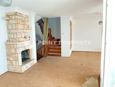 Отдельно стоящая вилла с бассейном и садовым участком, в живописном, спокойном районе Аланьи - Демирташ-id-7596-фото-3