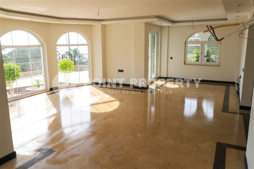 Атмосферная двухэтажная вилла 4+1 с бассейном и садом, в трех с половиной километрах от моря.-id-7597-фото-4