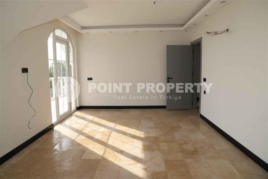 Атмосферная двухэтажная вилла 4+1 с бассейном и садом, в трех с половиной километрах от моря.-id-7597-фото-11