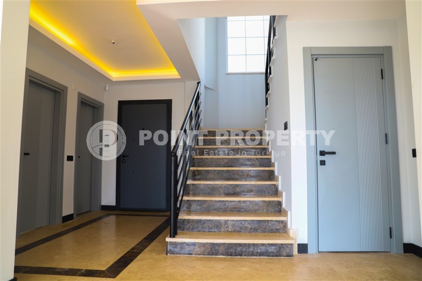 Атмосферная двухэтажная вилла 4+1 с бассейном и садом, в трех с половиной километрах от моря.-id-7597-фото-13