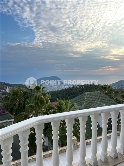 Атмосферная двухэтажная вилла 4+1 с бассейном и садом, в трех с половиной километрах от моря.-id-7597-фото-17