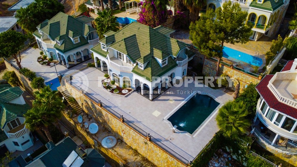 Атмосферная двухэтажная вилла 4+1 с бассейном и садом, в трех с половиной километрах от моря.-id-7597-фото-25