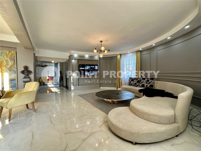 Просторная двухэтажная вилла 4+2 с новым ремонтом и современным дизайном,  в живописном, экологически чистом районе Аланьи - Тюрклер-id-7606-фото-2