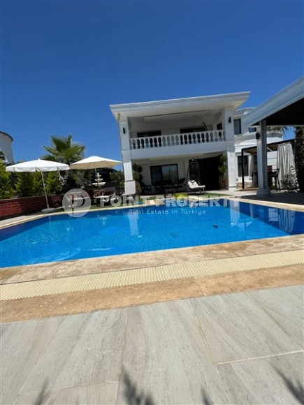 Просторная двухэтажная вилла 4+2 с новым ремонтом и современным дизайном,  в живописном, экологически чистом районе Аланьи - Тюрклер-id-7606-фото-20