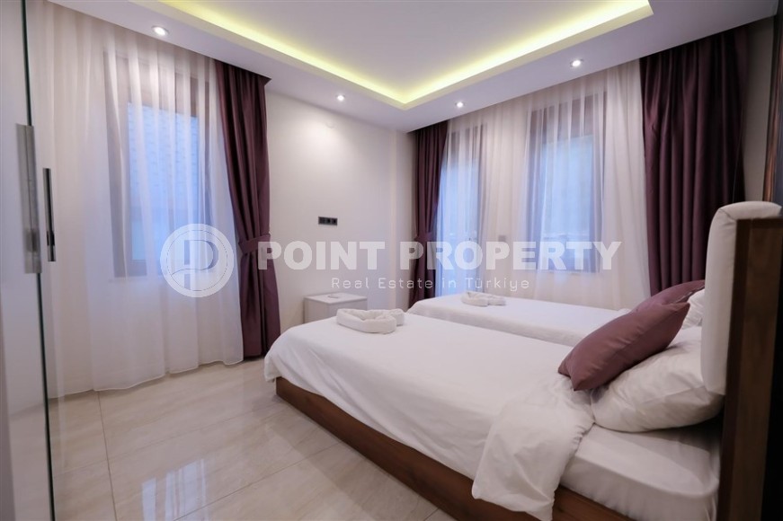 Elite detached villa with a swimming pool and a garden, in a prestigious area of Alanya - Bektas-id-7614-photo-11