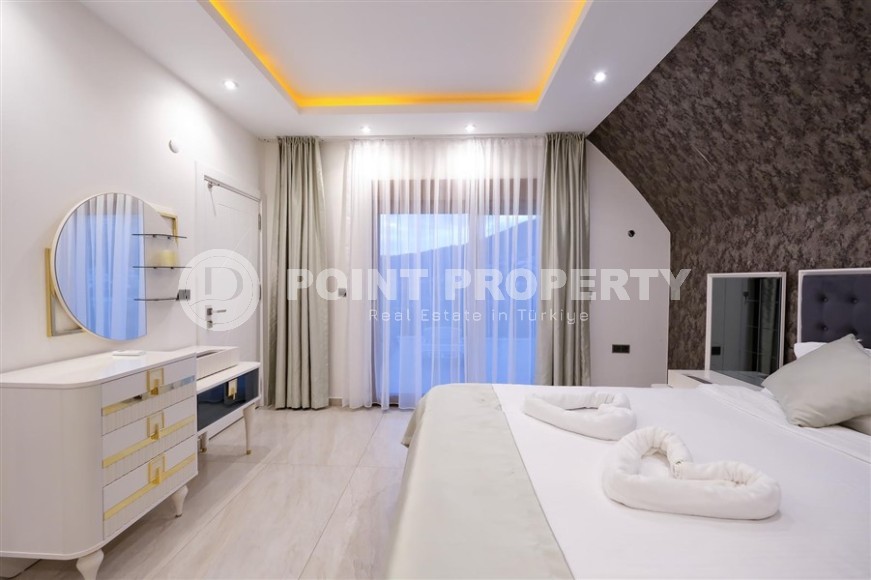 Elite detached villa with a swimming pool and a garden, in a prestigious area of Alanya - Bektas-id-7614-photo-13