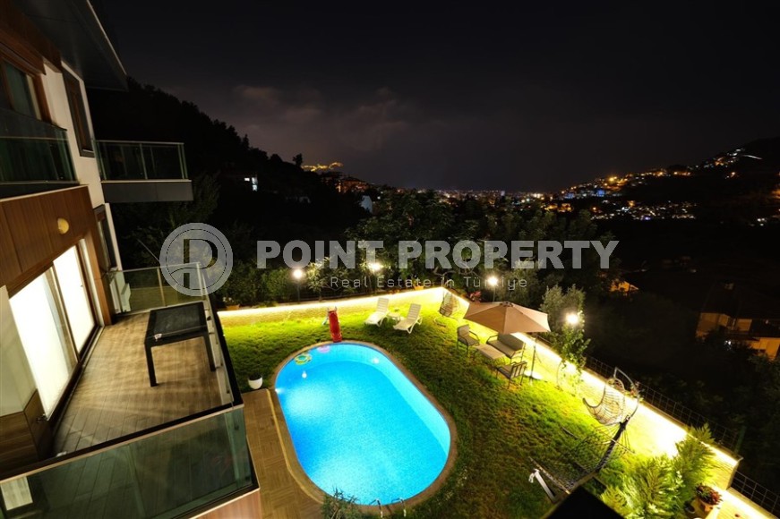 Elite detached villa with a swimming pool and a garden, in a prestigious area of Alanya - Bektas-id-7614-photo-17