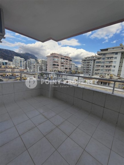 Comfortable furnished apartment 150 meters from the sea, in the center of the modern area of Alanya - Mahmutlar-id-7621-photo-12