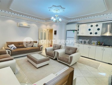 Inexpensive apartment with two bedrooms and spacious glazed balconies in the center of Mahmutlar-id-7624-photo-1