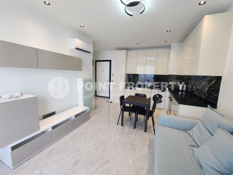 Новая готовая к проживанию квартира 1+1 в 250 метрах от моря, в  центре европейского района Аланьи - Оба-id-7628-фото-4