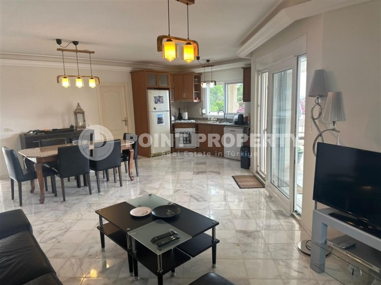 Detached villa with a swimming pool and garden area, four and a half kilometers from the sea-id-7633-photo-2