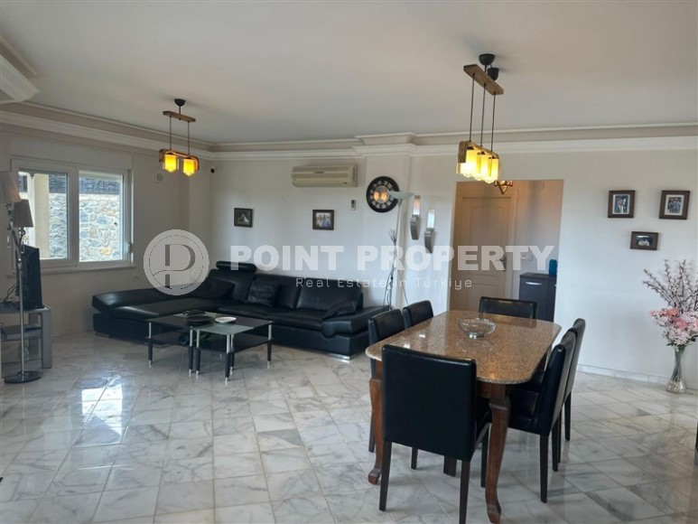 Detached villa with a swimming pool and garden area, four and a half kilometers from the sea-id-7633-photo-3