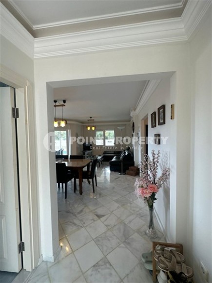 Detached villa with a swimming pool and garden area, four and a half kilometers from the sea-id-7633-photo-6