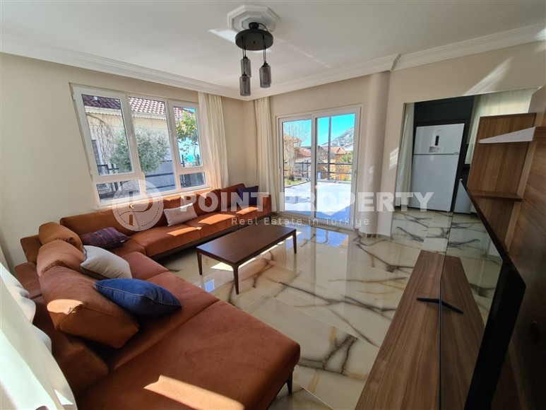 Готовая к проживанию двухэтажная вилла с панорамным видом на море, в престижном районе Аланьи - Бекташ-id-7634-фото-3