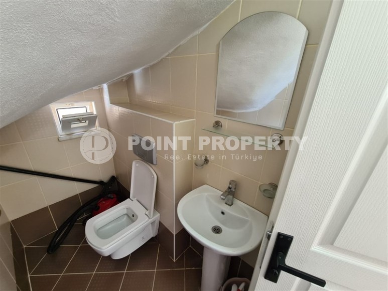 Готовая к проживанию двухэтажная вилла с панорамным видом на море, в престижном районе Аланьи - Бекташ-id-7634-фото-13