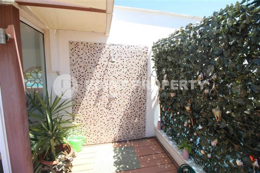 Luxury two-level apartment with three bedrooms, 300m², in Alanya area - Cikcilli-id-1589-photo-7