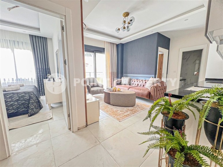 Compact apartment 3+1, total area 80 m2, 500 meters from the sea, in the center of Mahmutlar-id-7639-photo-4