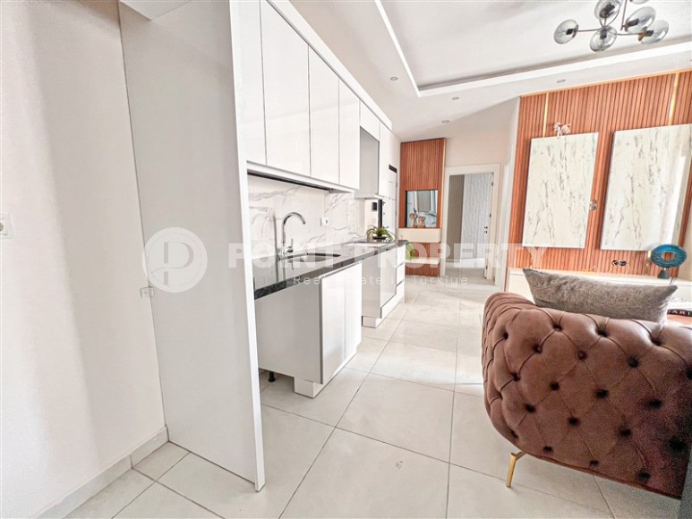 Compact apartment 3+1, total area 80 m2, 500 meters from the sea, in the center of Mahmutlar-id-7639-photo-6