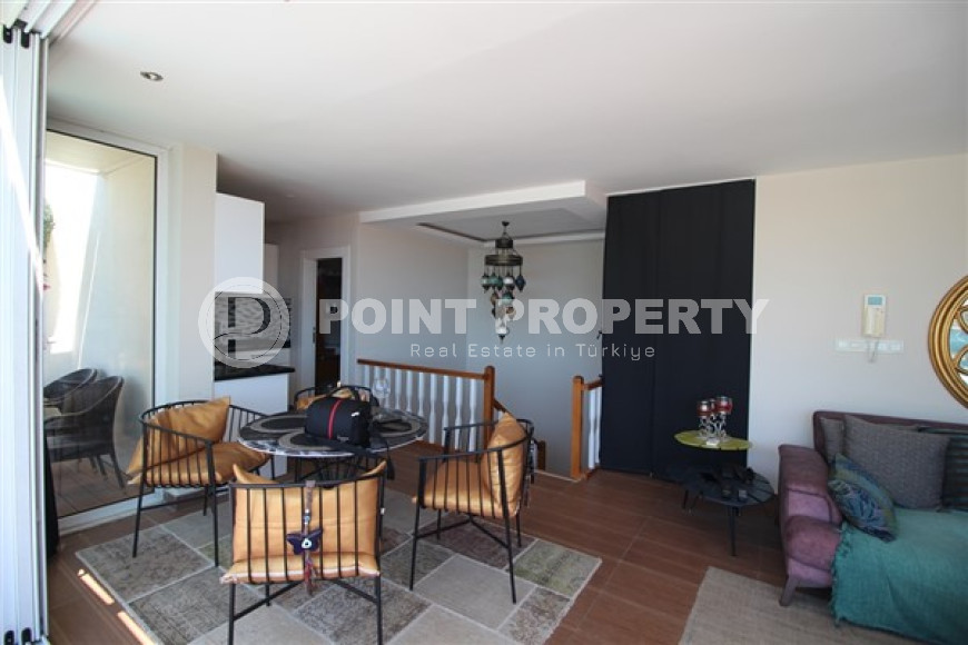 Luxury two-level apartment with three bedrooms, 300m², in Alanya area - Cikcilli-id-1589-photo-10