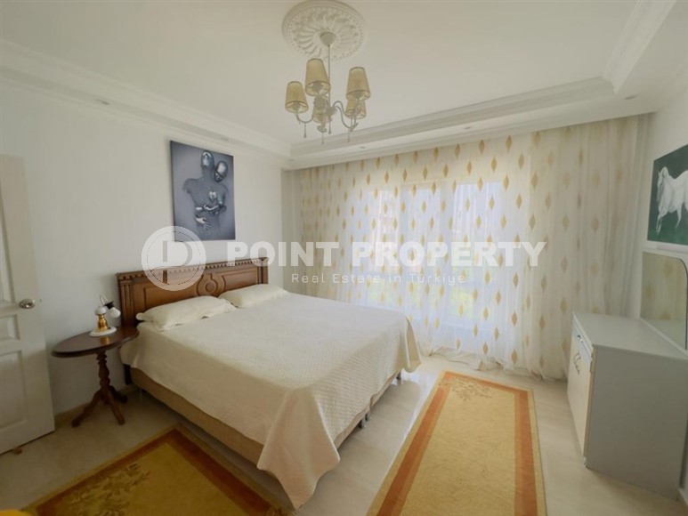 Cozy bright apartment 800 meters from the sea, on the 3rd floor in a comfortable residential complex with a swimming pool and a garden-id-7641-photo-5