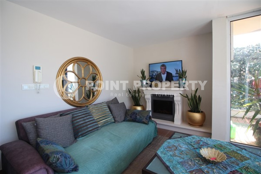 Luxury two-level apartment with three bedrooms, 300m², in Alanya area - Cikcilli-id-1589-photo-13