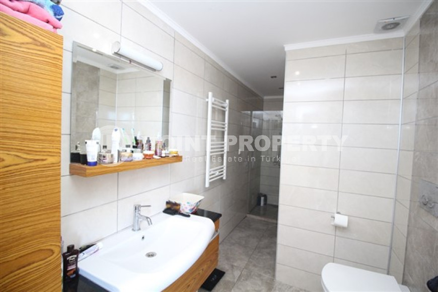 Luxury two-level apartment with three bedrooms, 300m², in Alanya area - Cikcilli-id-1589-photo-14