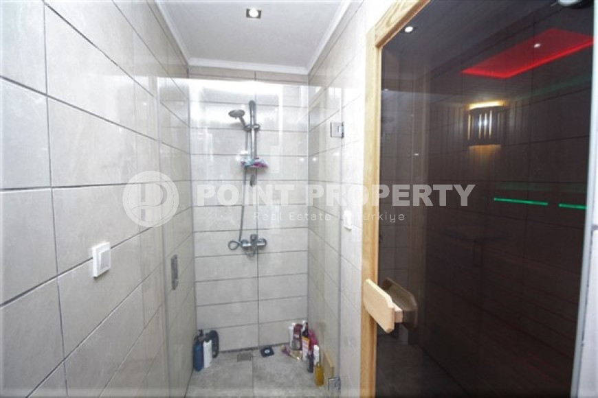 Luxury two-level apartment with three bedrooms, 300m², in Alanya area - Cikcilli-id-1589-photo-16